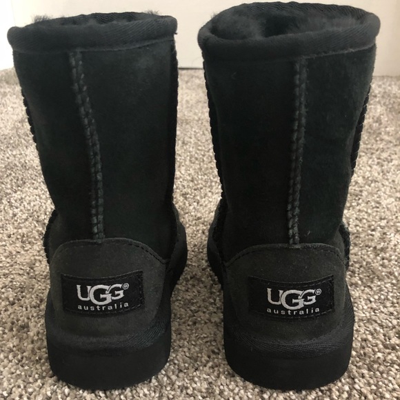 Toddler Size 7 Black Ugg Boots - Picture 1 of 5